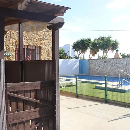 En Conil Con Piscina شقة *